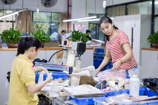 旅”调研探寻“惠东女鞋”流量密码AG旗舰厅“惠东鞋业价值发现之(图7)